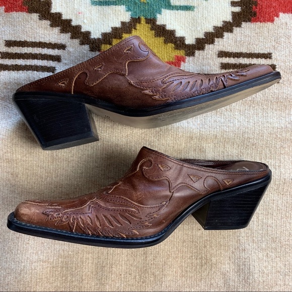 MIA Leather “Phoenix” Heeled Slides-5.5 - Picture 6 of 8